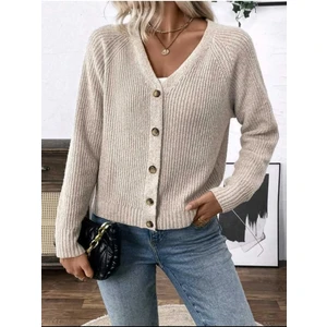 Ekin Demir Basic V Yaka Düğmeli Triko Hırka