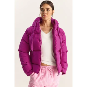 Kadın Kapüşonlu Şişme Mont