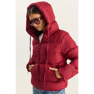 Kadın Kapüşonlu Şişme Mont