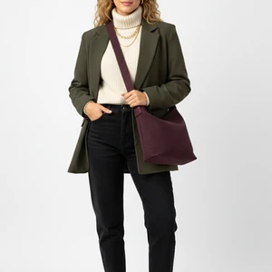 Süet Büyük Kadın Çantası | Omuz ve Çapraz Askılı Çanta | Geniş Hacimli, Günlük Çanta