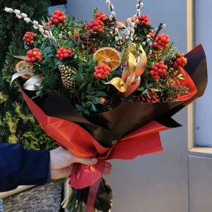 Gül Bahçesi Yılbaşı Kokina ve Cipso Buketi