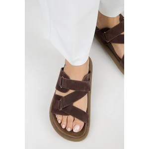 Tulipan Kadın Hakiki Deri Atkılı Açık Kahve Terlik