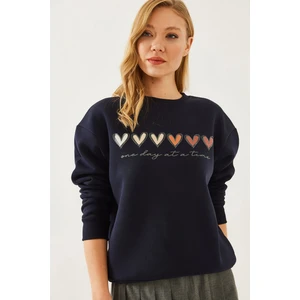 Kalp Desenli Sweatshirt