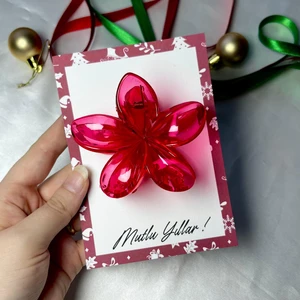 AhEs Shopping 5 ADET Yılbaşı ve Yeni Yıl Hediyesi Kırmızı Lotus Toka Kartlı  (8 Cm)