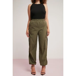 Avalonbb Kadın Relaxed Fit Beli Ve Paçası Lastikli Stoperli Kargo Cepli Haki Büyük Beden Pantolon