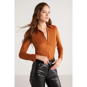 Peyton Kadın Slim Fit Dar Kesim Suni Süet Klasik Örme Taba Gömlek