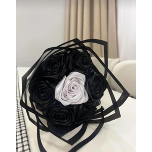 Solmayan Siyah Beyaz Gül