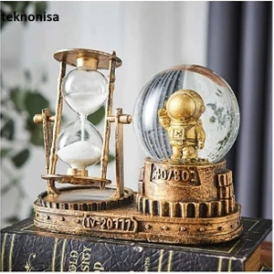 Astronot Kar Küresi Kum Işıklı Saatli