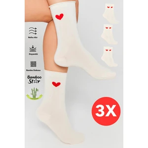 Bamboo Star Bambu Kadın Krem Lastiksiz Soket Dikişsiz Premium Kalp Desenli Çorap 3'lü Paket Sıkmayan Çorap / Iz Bırakmaz