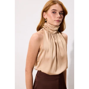 Boğazlı Kolsuz Bluz - Camel