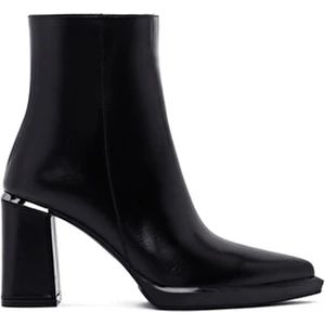 Kadın Siyah Deri Bot 25WFD131018 Kalın Topuklu Fermuarlı Şık Tasarım