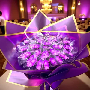 Mor LED Işıklı Kelebek Buketi