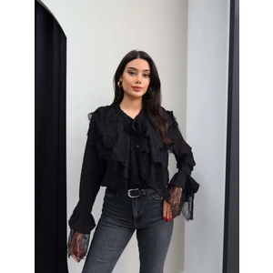 Esra Helvacı Dantelli Yaka Bağlamalı Gömlek