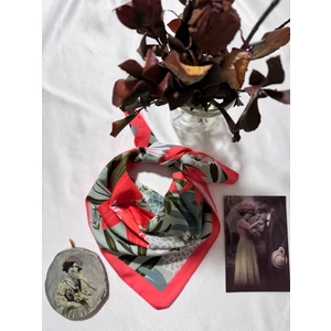 Trend Dokunuş Kadınlar Gününe Özel Nar Çiçeği Fular