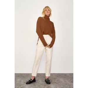 Dik Yakalı Kadın Triko Kazak - Taba