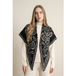 Kadın Üçgen Desenli Çift Yönlü Triko Şal