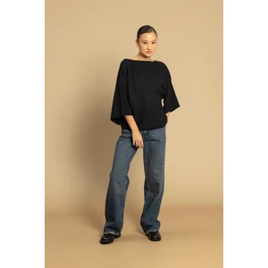 Nisan Triko Yaka Detaylı Triko Kazak