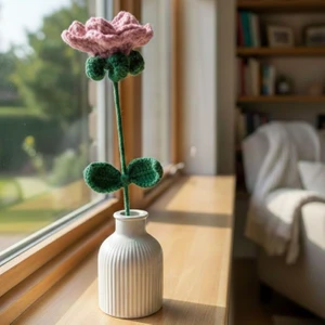 Uretti - Tuğba 9352 El Örgüsü Yapraklı Model Gül