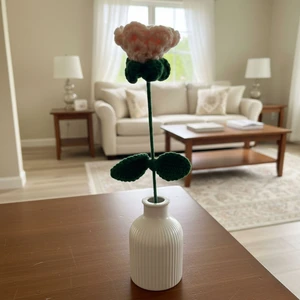 Uretti - Tuğba 9352 El Örgüsü Yapraklı Model Gül