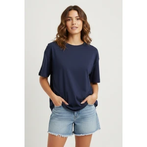 Softandbasic Kadın %100 Organik Pamuk Oversize Fit Basic Yuvarlak Yaka T-Shirt