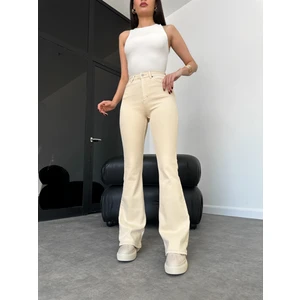 Esra Helvacı Krem Ispanyol Paça Jean