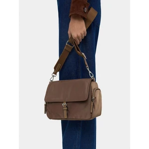 Kapaklı Teknik Kumaş Çapraz Çanta