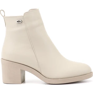 Kadın Bej  Fermuarlı Kalın Topuklu Bot