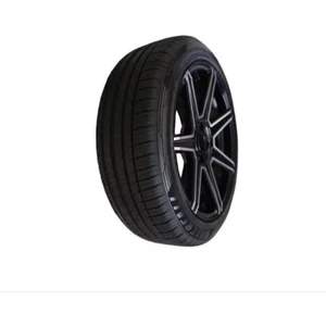 215/50R17 95W Xl Unique Uhp Waterfall (Y26)