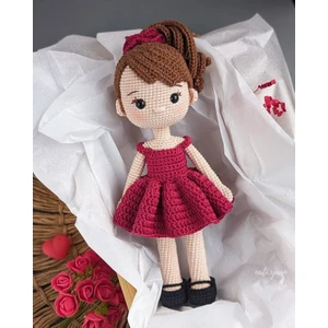 Amigurumi Bordo Elbiseli Kız Bebek
