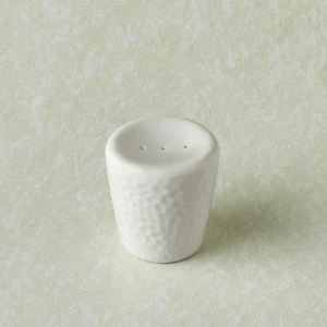 x Refika Bembeyaz Yuvarlak Tuzluk 6 cm