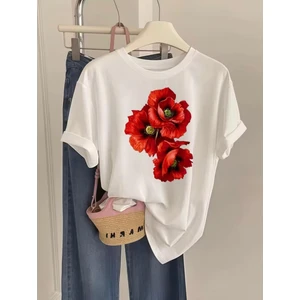 Kırmızı Çiçekler  Baskı Detaylı Basic T-Shirt