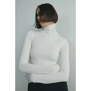 Suud Collection Ekru Boğazlı Tensel Body