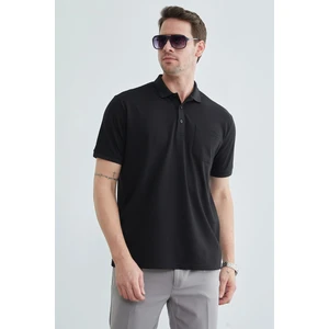 Düğmeli Tek Cepli Polo Yaka  Tişört