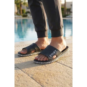 Yazlık Kaydırmaz Taban Erkek Terlik