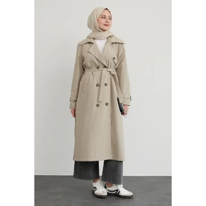 Çapraz Cep Detaylı Krem Trençkot