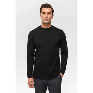 Siyah Regular Bisiklet Yaka Kazak