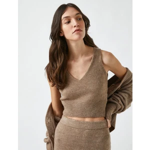 V Yaka Kolsuz Triko Atlet