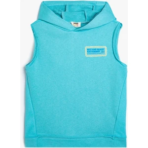 Kapşonlu Atlet Mevsimlik Baskı Detaylı