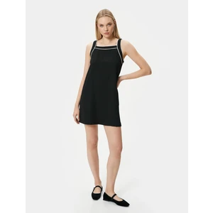 Askılı Mini Elbise Kare Yaka Şerit Detaylı