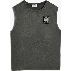 Gri Pamuklu Aplike Detaylı Atlet 11 - 12 Yaş Erkek Çocuklar İçin Rahat Kesim