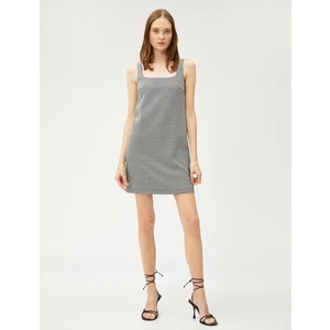 Askılı Mini Elbise Kare Yaka