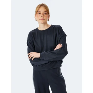 Modal Kumaş Bisiklet Yaka Uzun Kollu Basic Sweatshirt