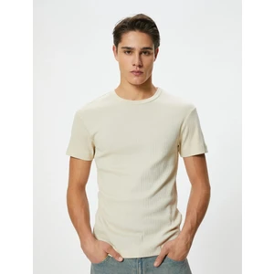 Basic Tişört Slim Fit Dokulu Kısa Kollu