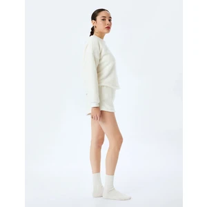 Beli Lastikli Peluş Mini Şort Pijama Altı