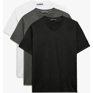 V Yaka Pamuklu Slim Fit Basic 3'lü Erkek Tişört Seti