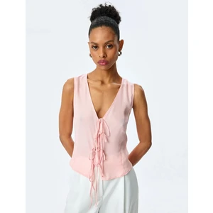 Bağlama Detaylı Krep Kumaş Kolsuz Bluz