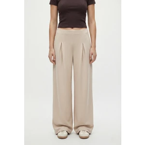 Kadın Wesley Pileli Cepli Bej Pantalon