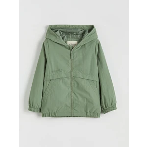 Yeşil Kapüşonlu Erkek Çocuk Yağmurluk
