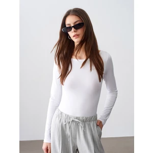 32549 Kayık Yaka Bodysuit-Beyaz