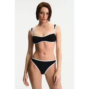Si̇yah Nichole Bandeau Bikini Üstü